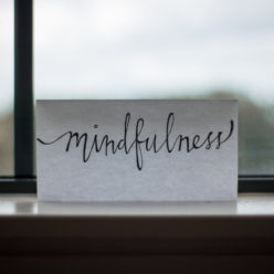 How Mindfulness Enhances Daily Life